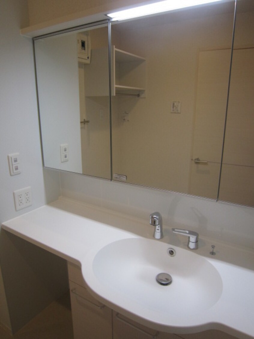 洗面 ルミエール　ドゥ