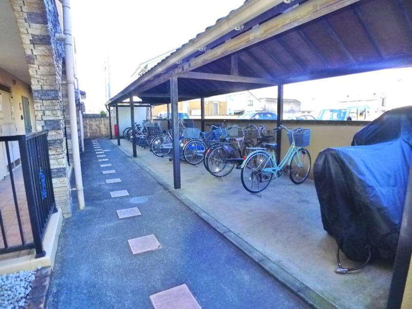 駐輪場 ソーレ・フェラーラ