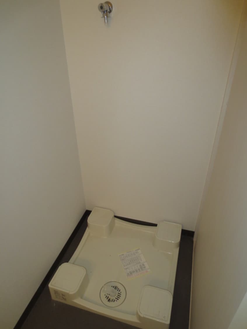 洗濯機置場 ガーデンコート碑文谷