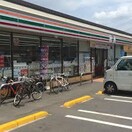 セブンイレブン川島町店(コンビニ)まで350m Ｒ　ｓｔａｇｅ西谷