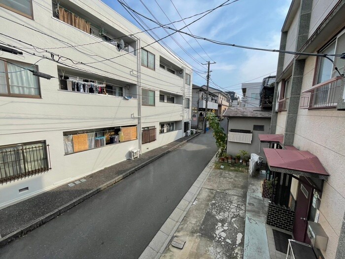 室内からの展望 ウッディ・ハウス