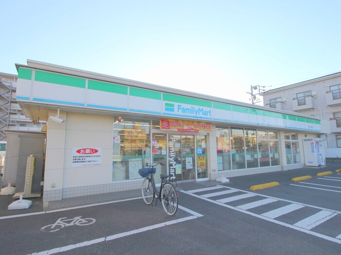 ファミリーマートみずほ台駅前店(コンビニ)まで400m ジェイズみずほ台