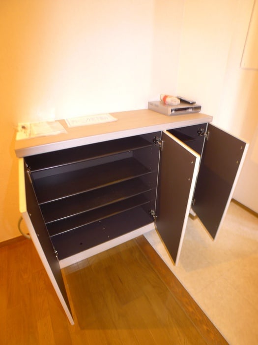 靴箱 ＬＥＯ拾八番館