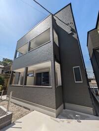 ジーメゾン埼玉本郷町