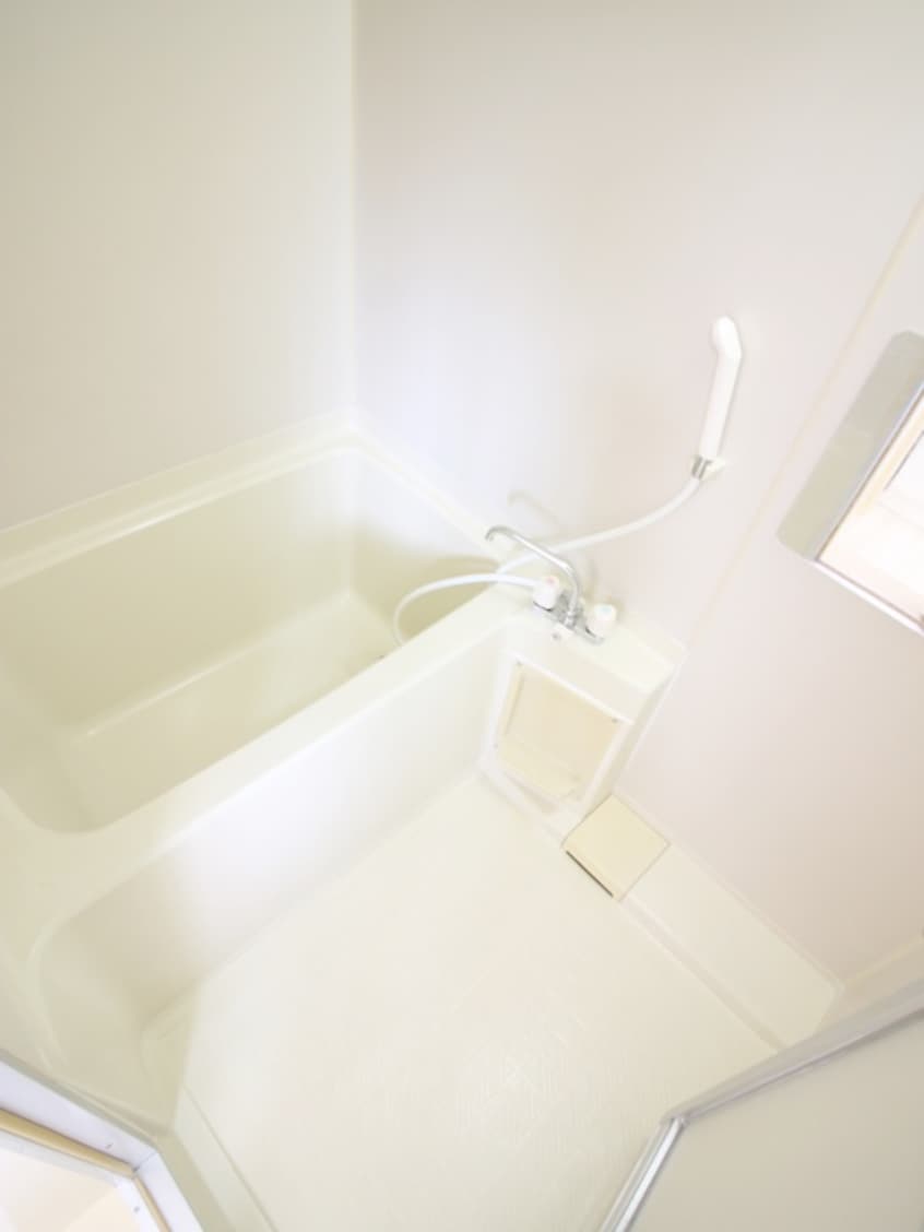 バス／シャワールーム等 ホワイトスタ－