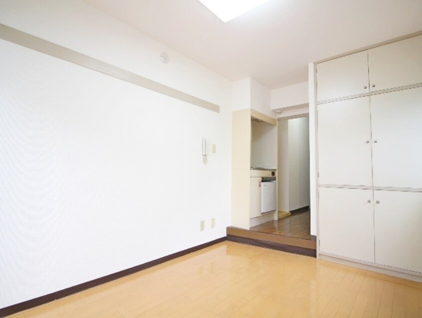 居室 ノ－ブル中野(101)