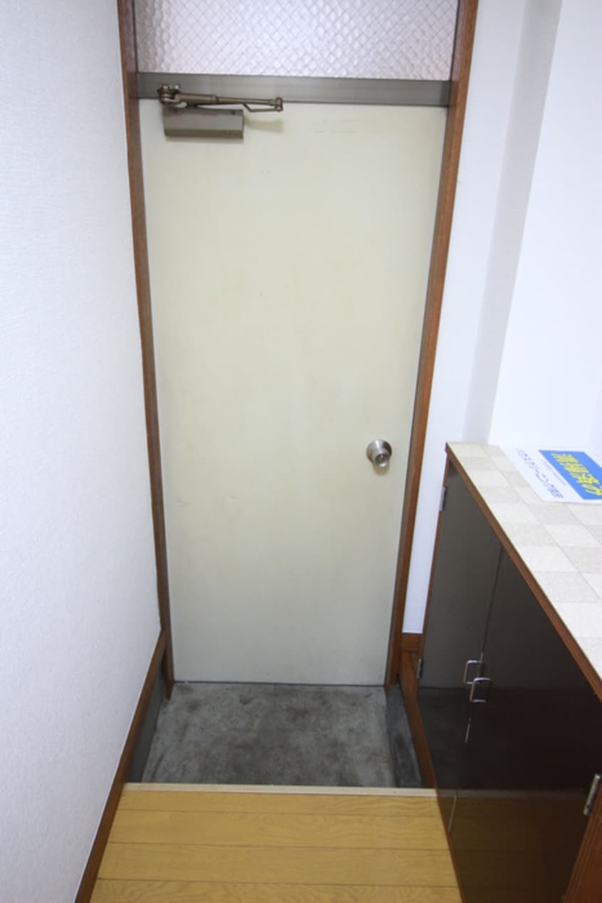 玄関 メゾン多摩川