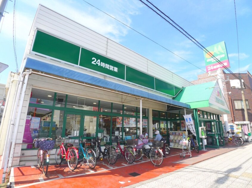 マルエツ(スーパー)まで730m シャテ－ニュ