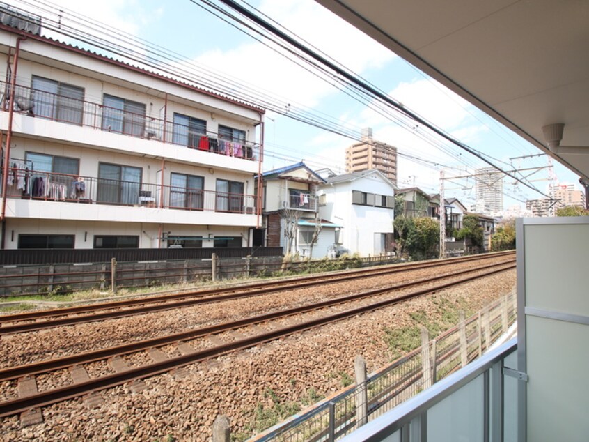 室内からの展望 リブリ・アキエ