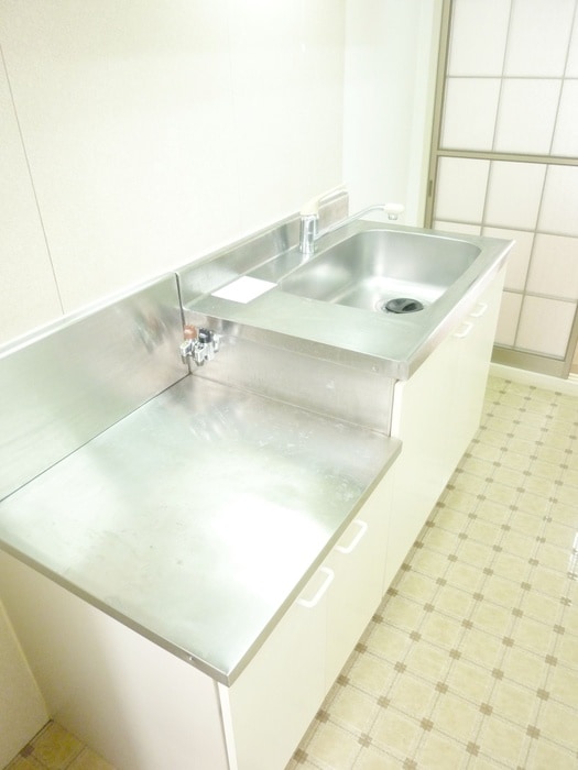 キッチン ラ　メゾン　シャルマンテ