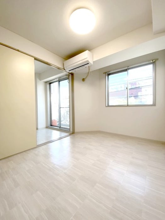 内観写真 ＦＯＮＴ４５