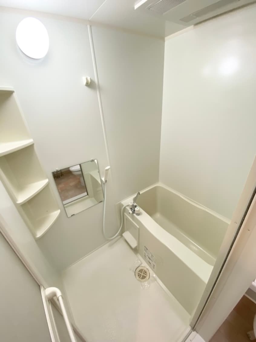 バス／シャワールーム等 エレーナ