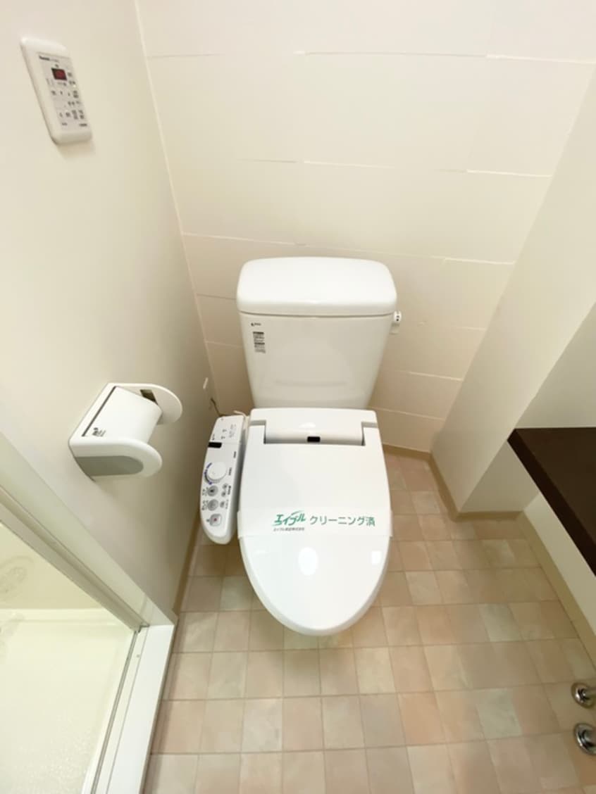 トイレ エレーナ