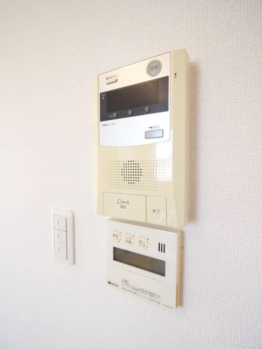 居室 エレーナ