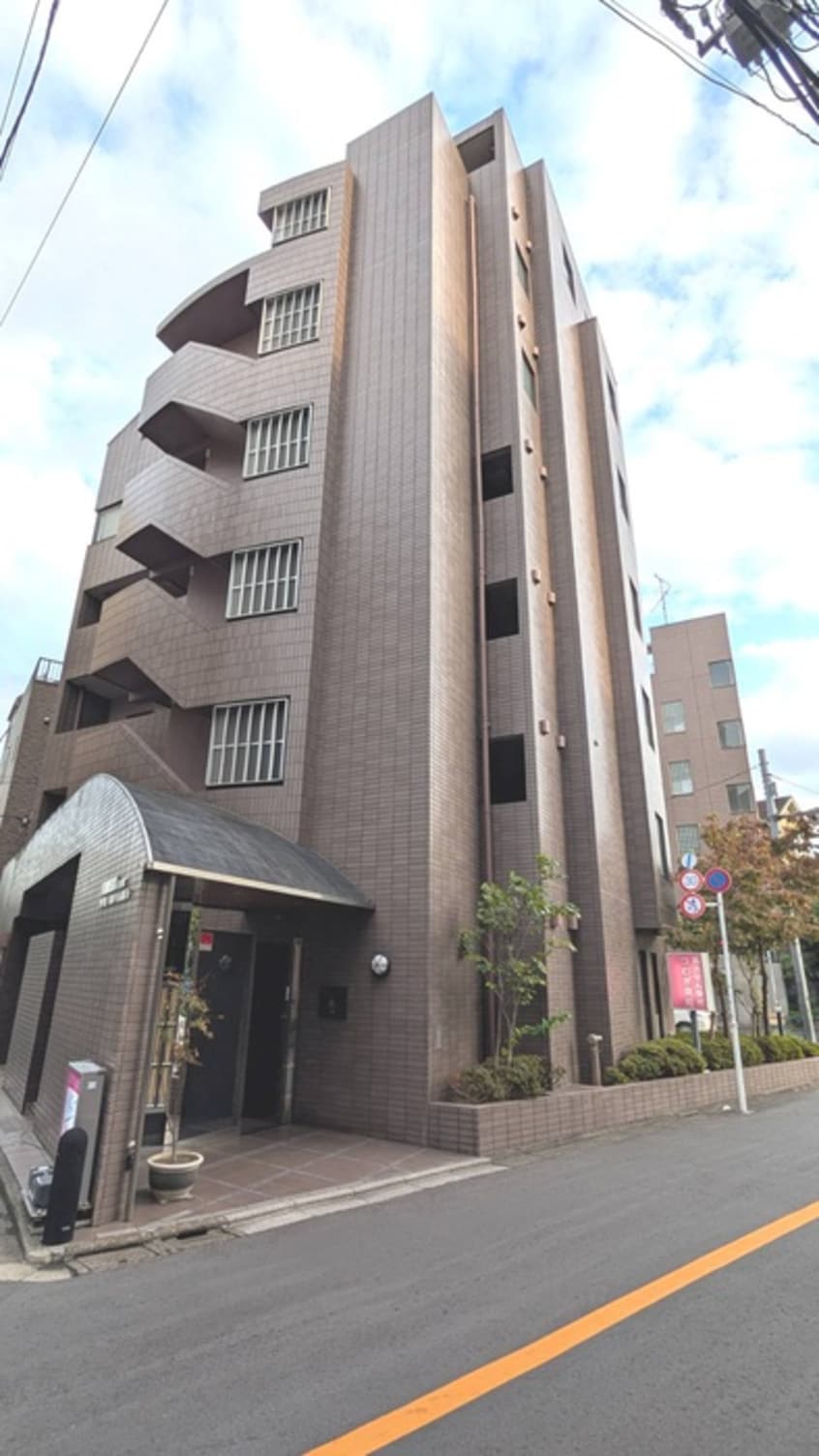 外観写真 ﾛｲﾔﾙﾗｲｵﾝｳﾞｨﾚｯｼﾞ　ﾊﾟ-ﾄ5