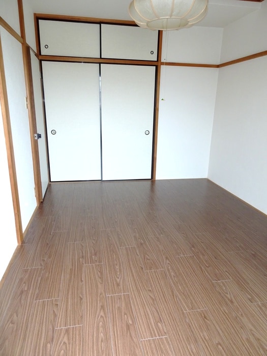 居室 グロリアサンコ－