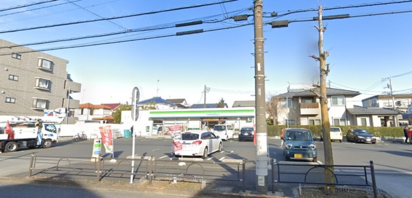 ファミリ－マ－ト羽村栄町二丁目店(コンビニ)まで198m エスカイア小作第三（１０５）