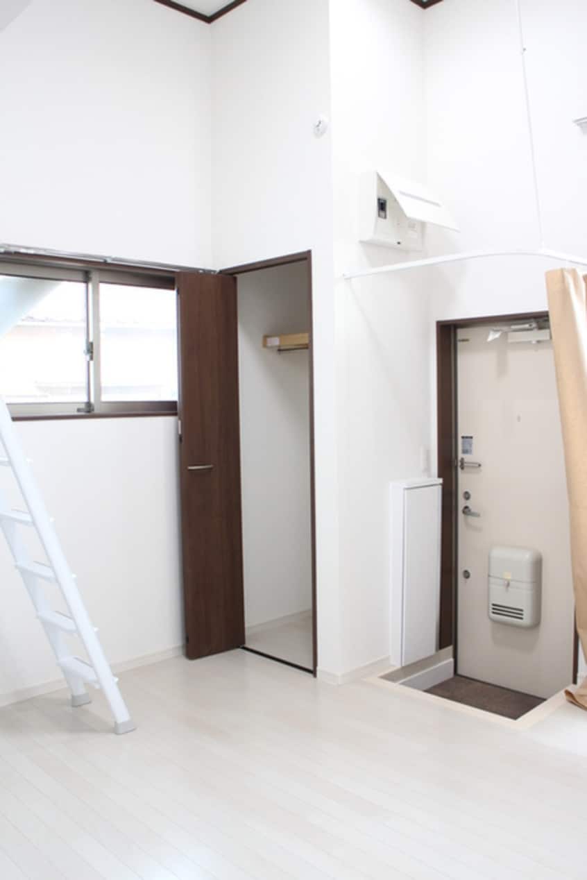 居室 ノアール向ヶ丘遊園