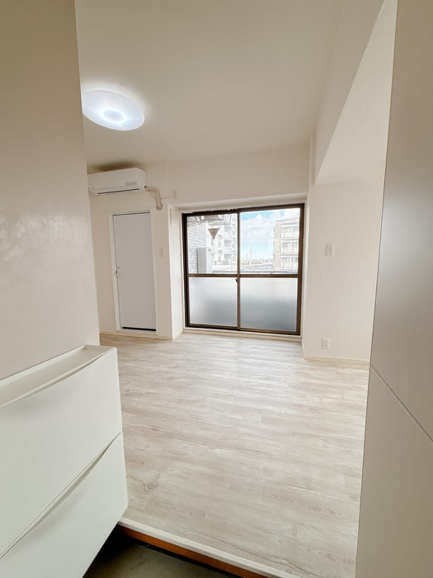 廊下 ラ・トゥ－ル・アンフィニ