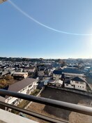 室内からの展望 ラ・トゥ－ル・アンフィニ