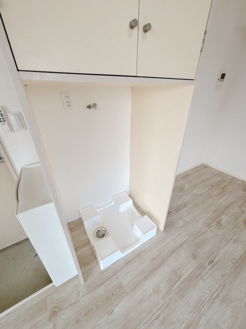 洗濯機置場 ラ・トゥ－ル・アンフィニ