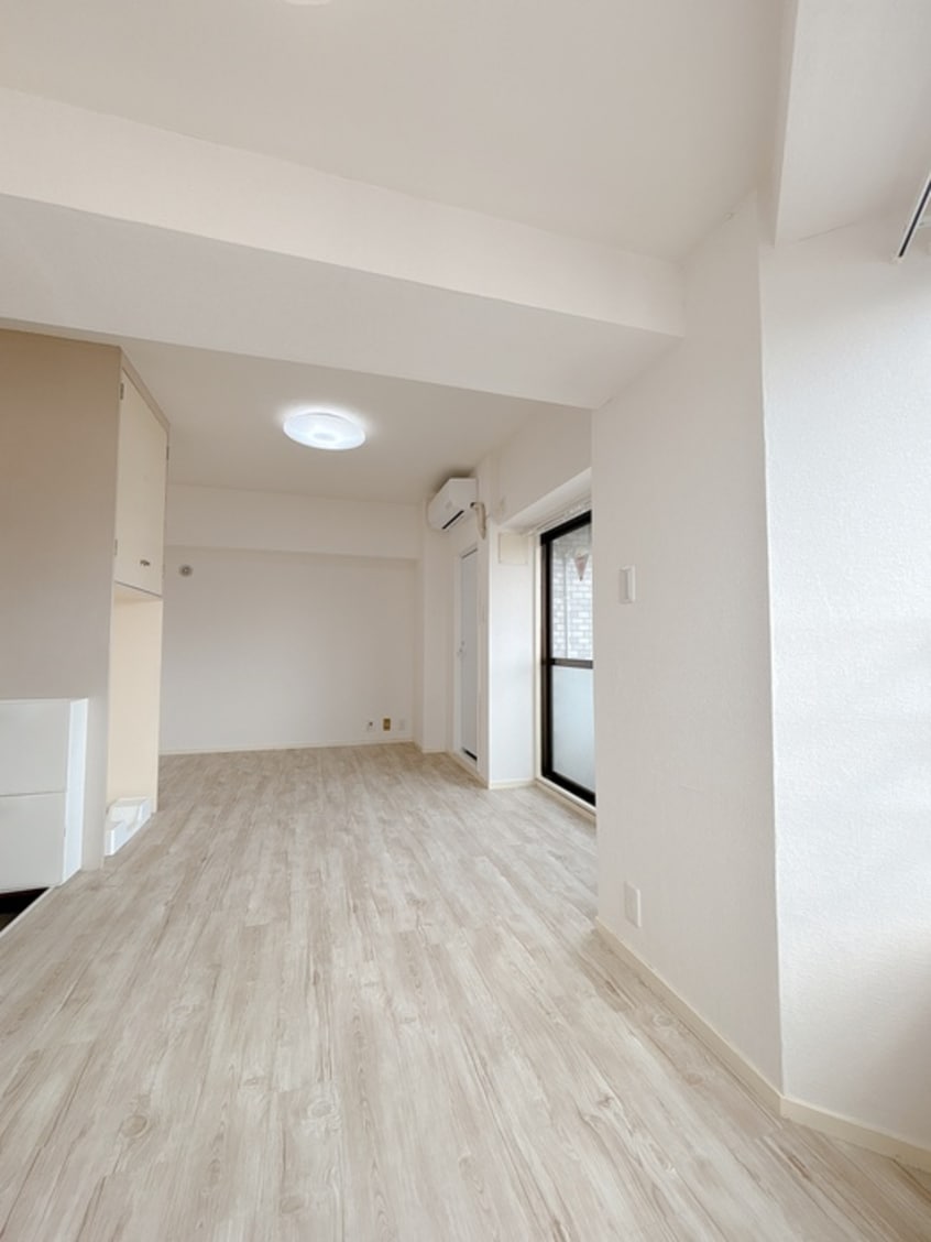 居室 ラ・トゥ－ル・アンフィニ