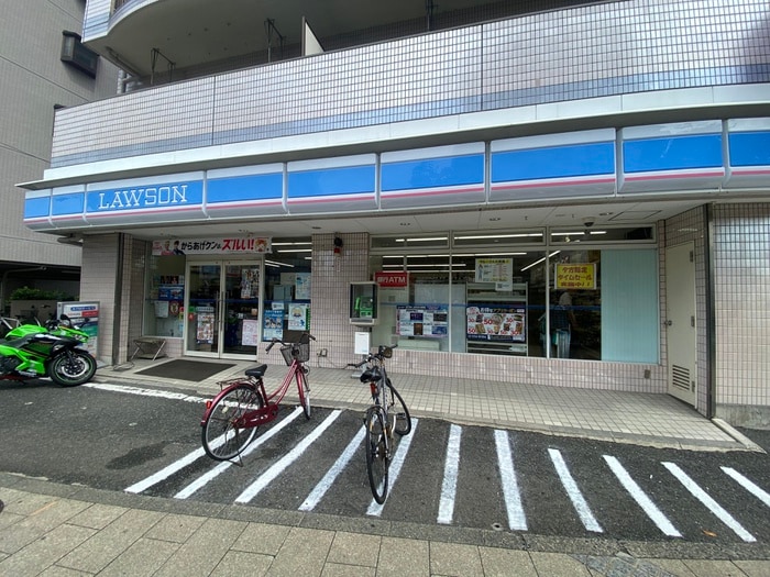 ローソン(コンビニ)まで58m ラ・トゥ－ル・アンフィニ