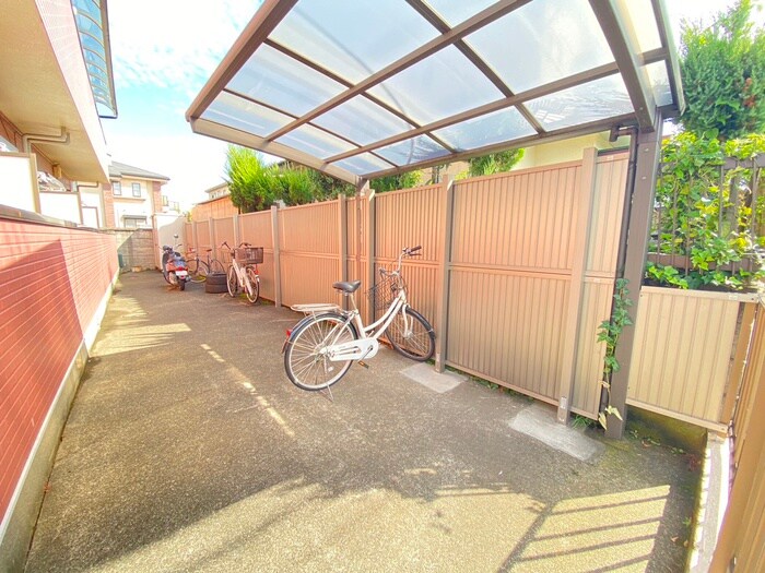 バイク置き場 宮前ハイツ