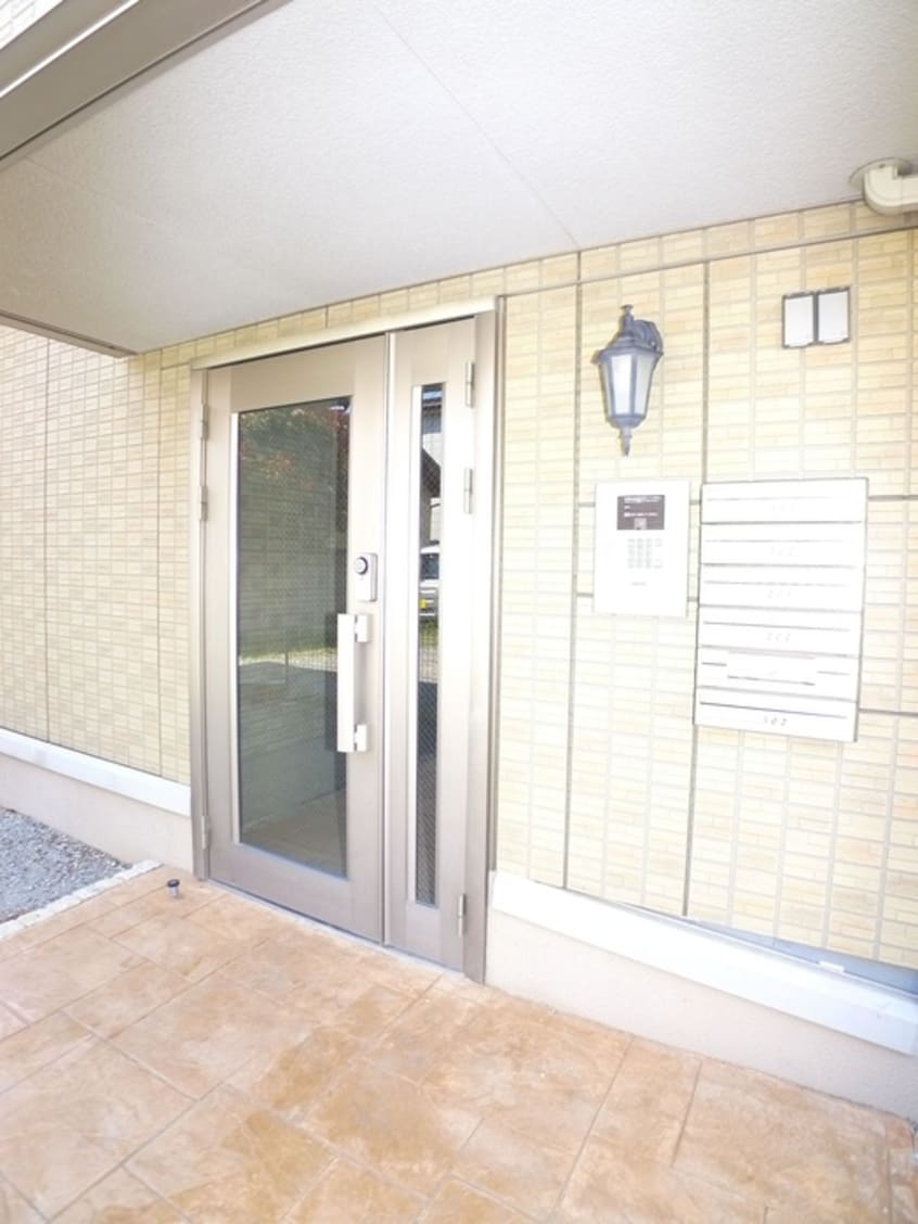 エントランス部分 ファミール妙典