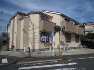 ラークヒルズK