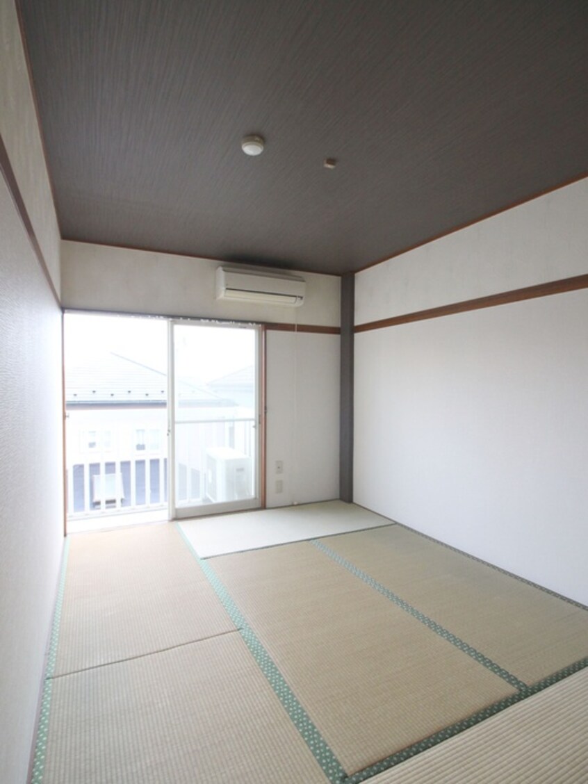 室内からの展望 桜ヶ丘ハイツ