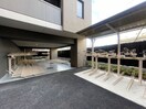 駐輪場 アヴァンカーサ町屋