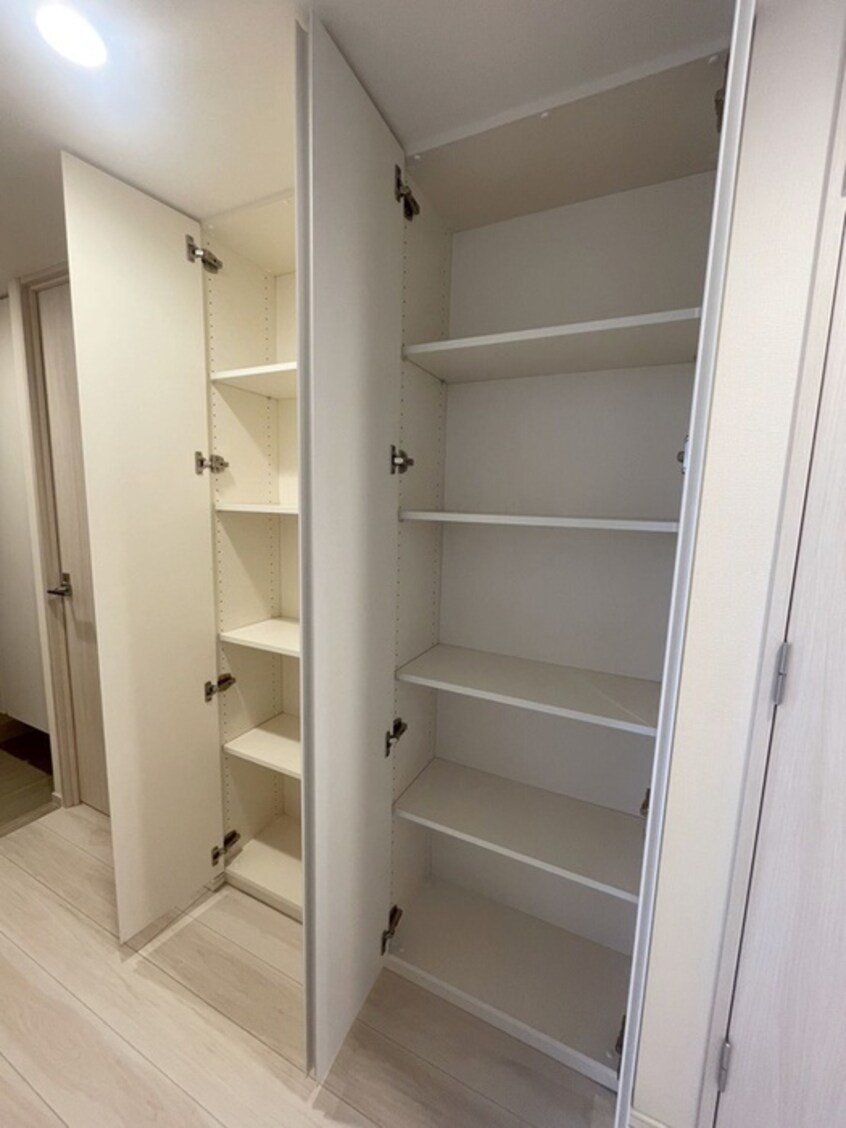 靴箱 アヴァンカーサ町屋