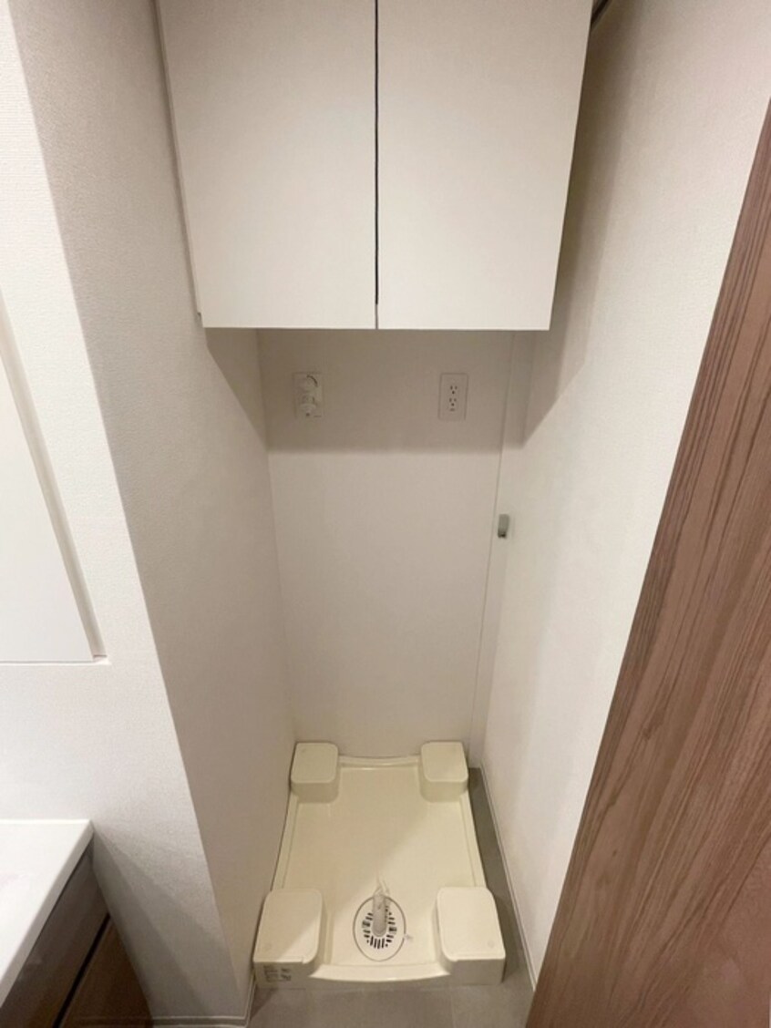 洗濯機置場 アヴァンカーサ町屋