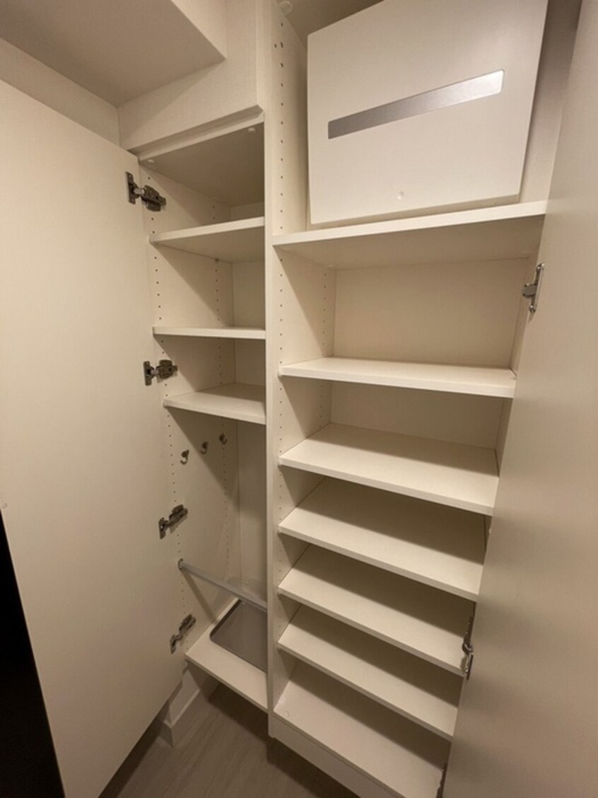 靴箱 アヴァンカーサ町屋