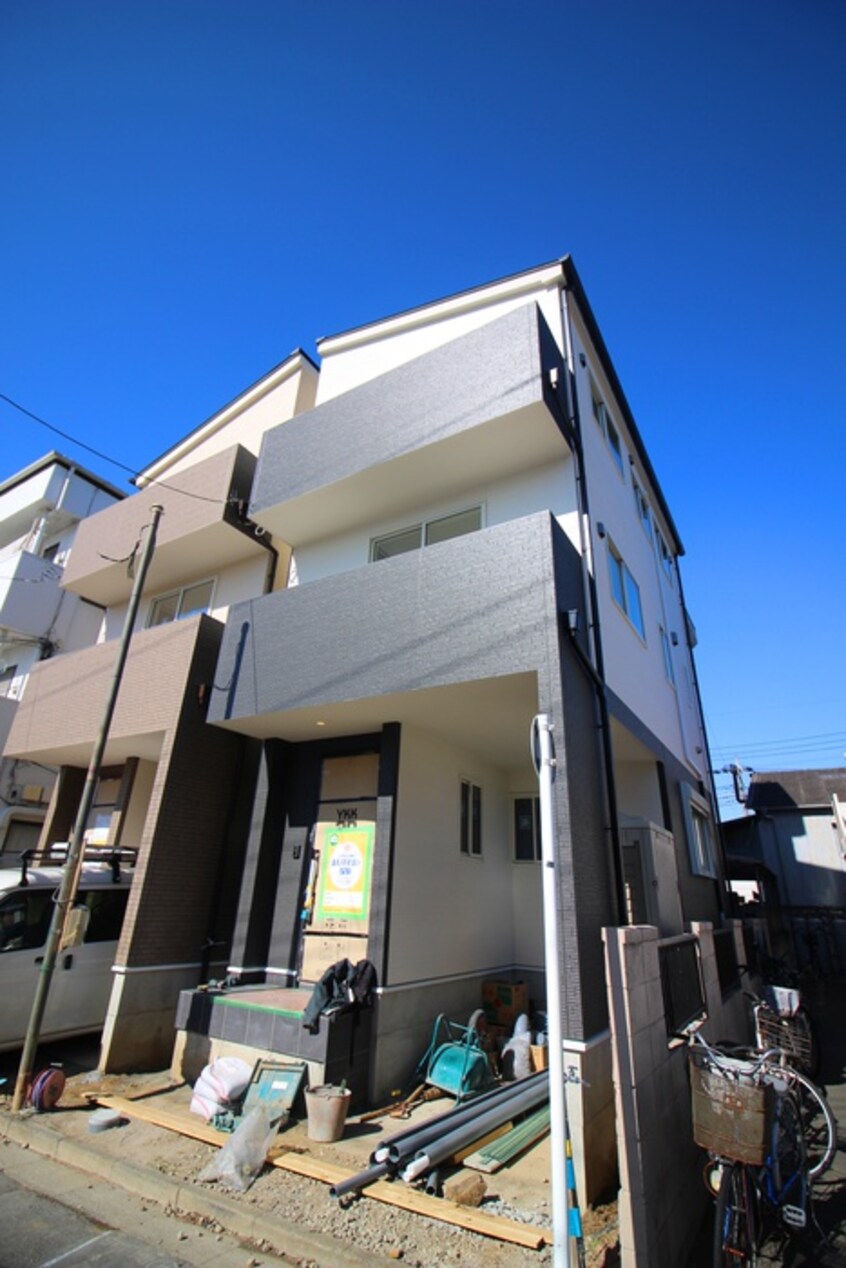 エントランス部分 川口市芝下1丁目貸家　A号棟