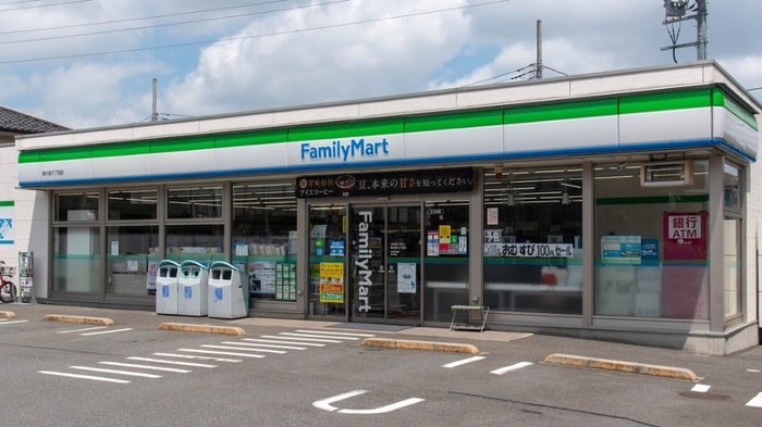 ファミリーマート(コンビニ)まで500m ペアパレス保谷