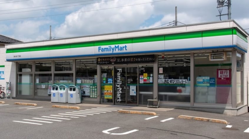 ファミリーマート(コンビニ)まで500m ペアパレス保谷