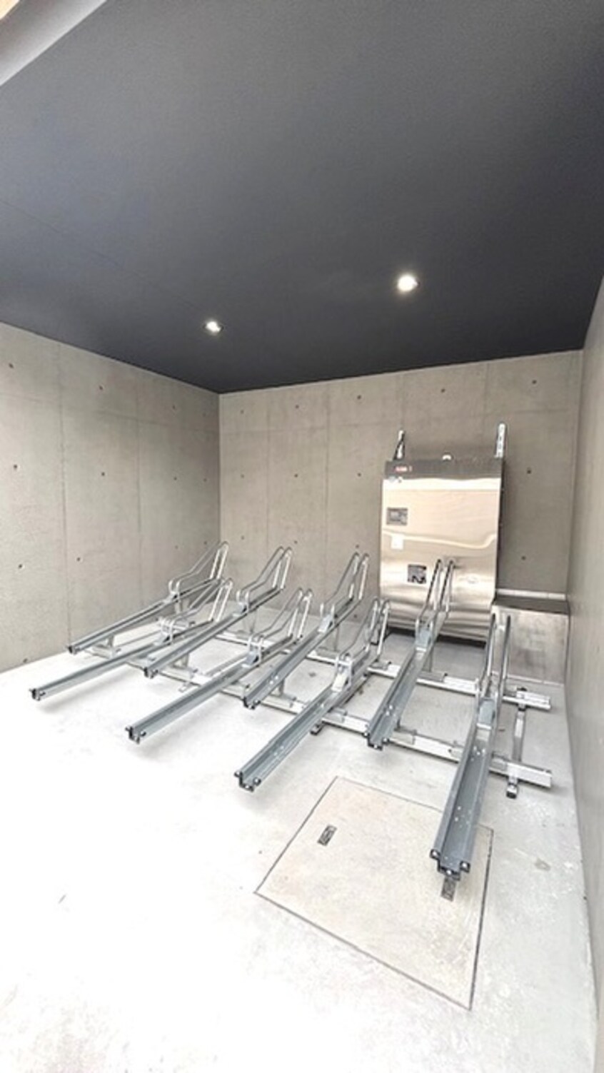 駐輪場 SHOKEN Residence西川口