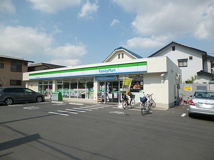 ファミリーマート 川口青木町公園前店(コンビニ)まで270m SHOKEN Residence西川口