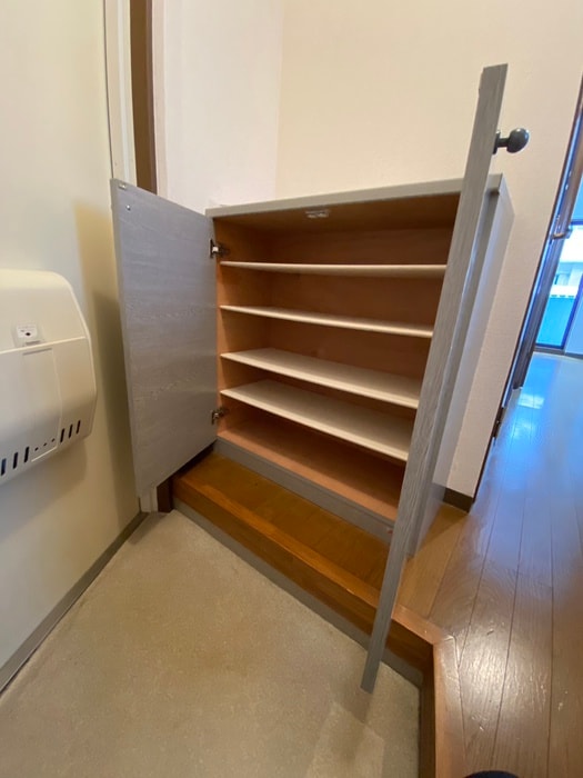 靴箱 ジュネスさかえ