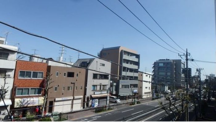 室内からの展望 ハラスパジオ下北沢