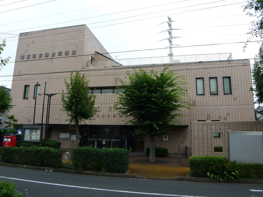 鎌倉図書館(図書館)まで321m グランド－ルアイダ　Ｃ棟