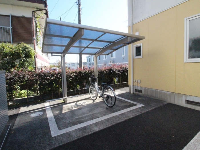 駐輪場 ルミエールB棟