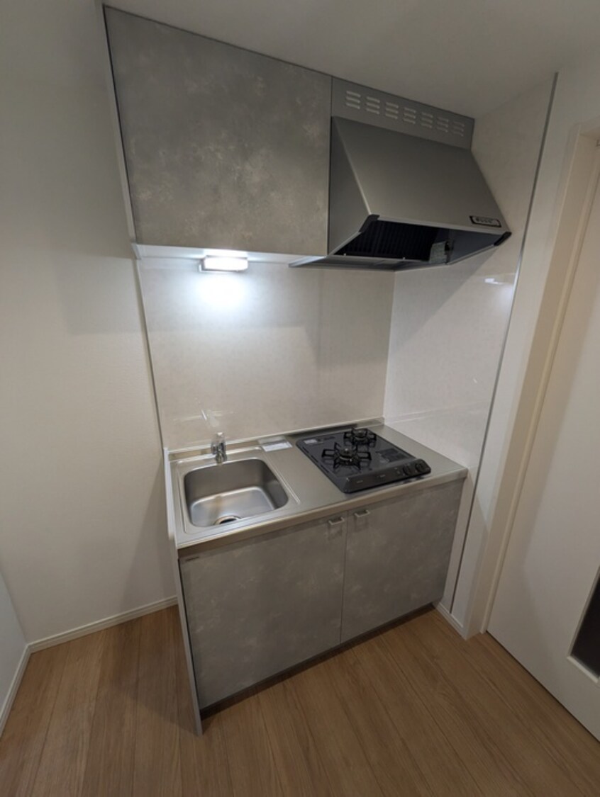 キッチン レザン東大成