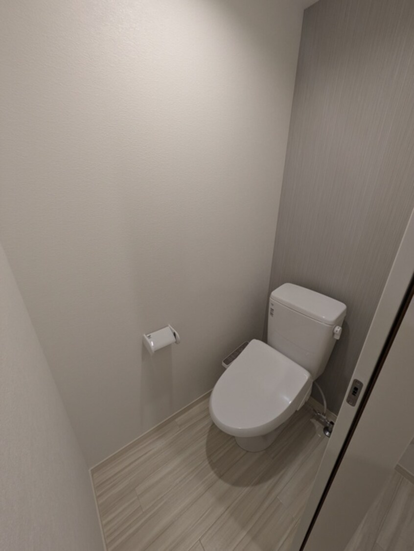 トイレ レザン東大成