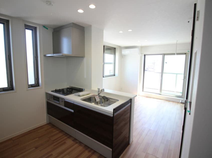 キッチン ＨＯＫＵＬＥＡ　ＶＩＬＬＡ