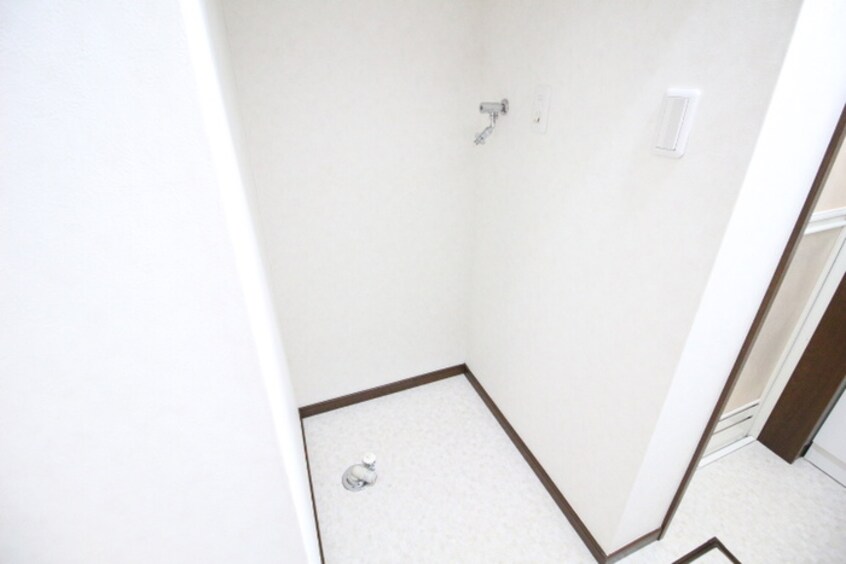 洗濯機置場 フォレスト Ｋ