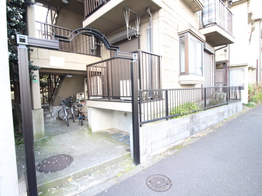 エントランス部分 メゾン・ド・カメリア