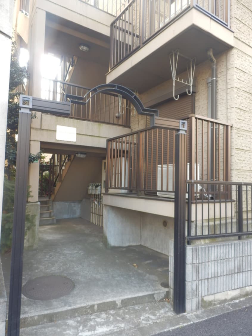 エントランス部分 メゾン・ド・カメリア